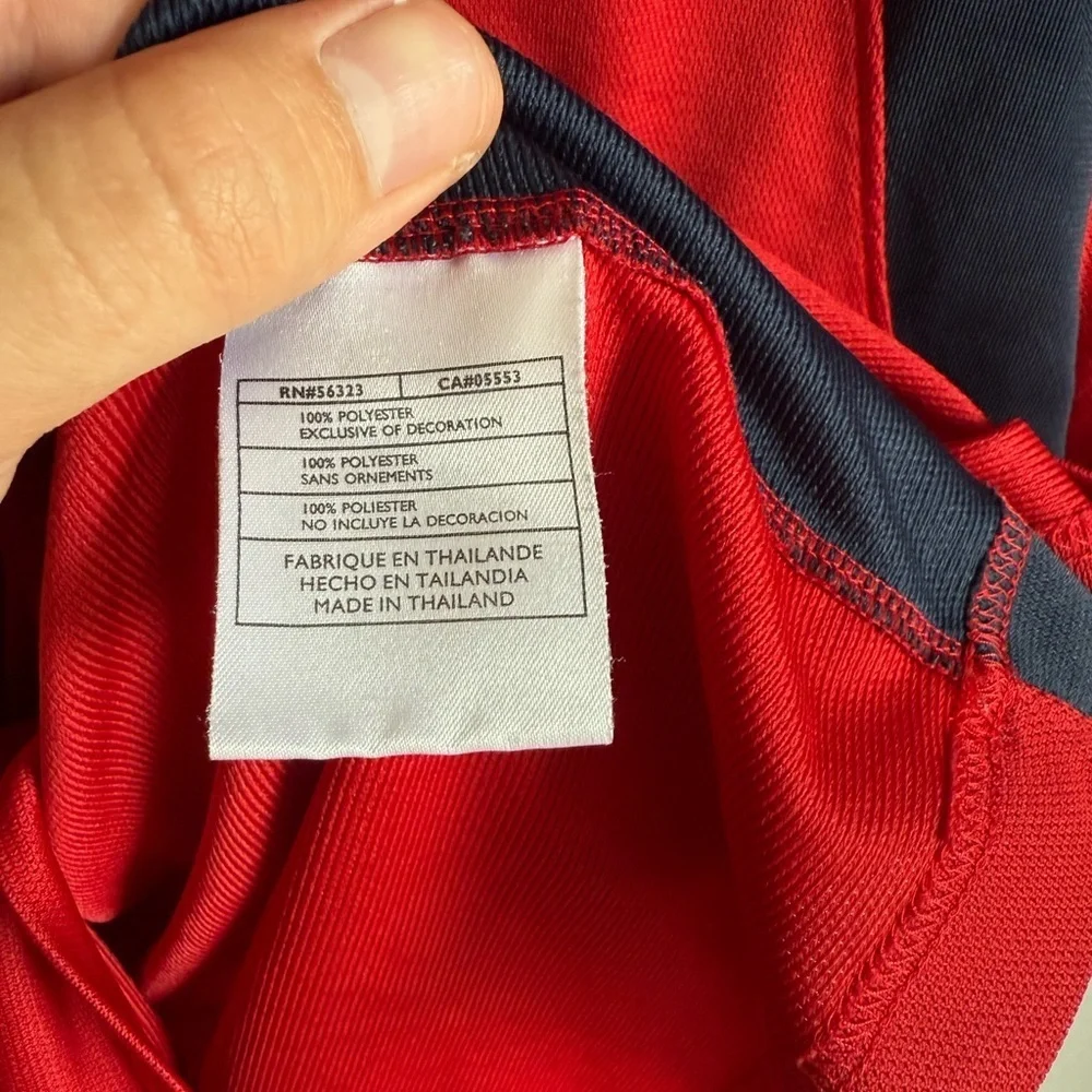 Men’s L Retro Red Nike Athletic/Active Wear Short Sleeve Shirt
